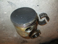 Load image into Gallery viewer, Evinrude 200hp 2-stroke outboard 0.30 oversized starboard piston and rod
