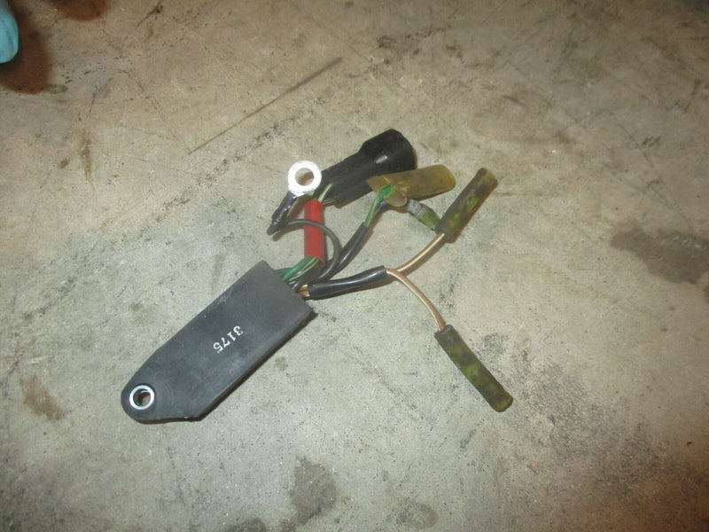 Suzuki DT55 55hp outboard oil warning module (37875-94611)