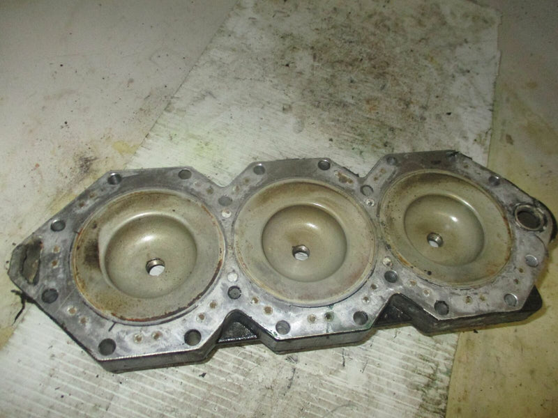 Evinrude Ocean Pro 175hp outboard cylinder head (337548)