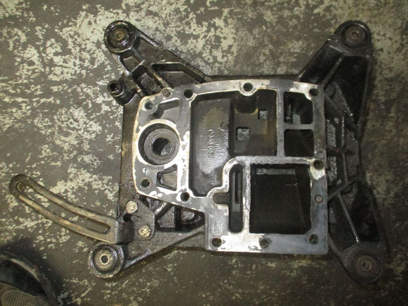 Mercury Force 120 hp 2 stroke outboard powerhead base plate