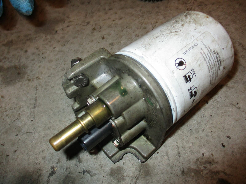 Evinrude Ficht 115hp outboard fuel separator (502906)