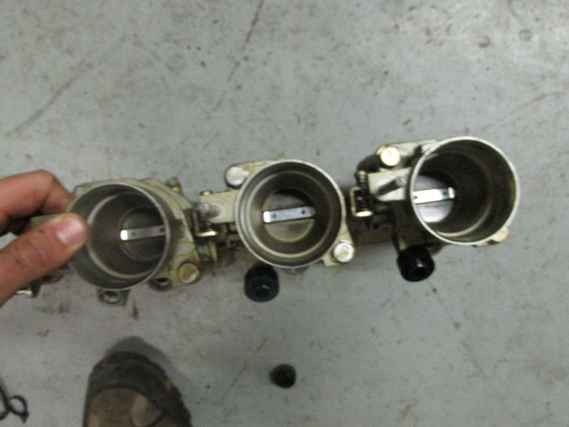 2004 Yamaha Outboard F200TXRC 4 stroke port intake w/ throttle body 60L-1375A-00