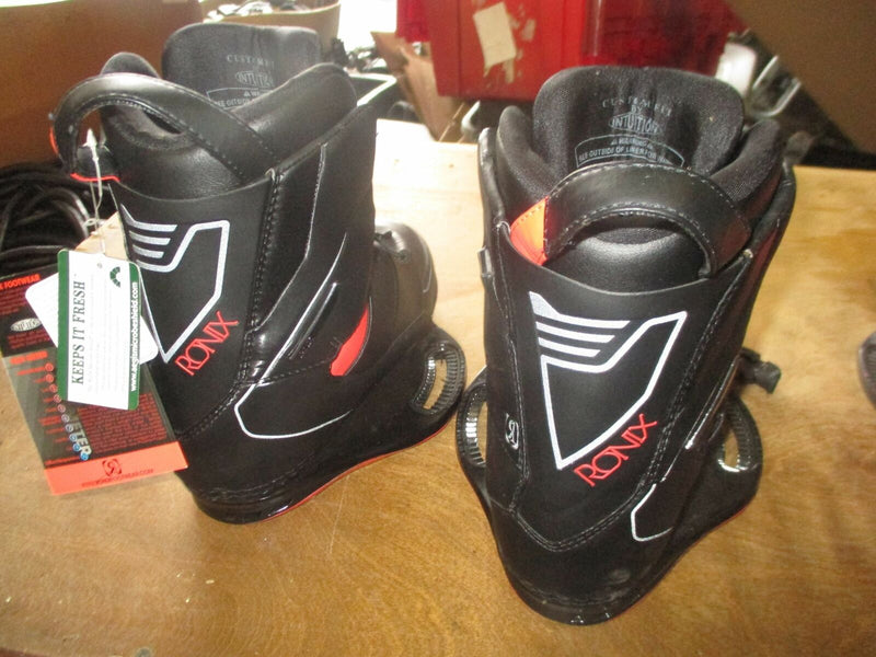 Ronix wake bindings model (Flex 8) size: 5-8 (READ DESCRIPTION)