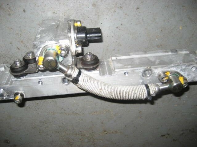 Yamaha Outboard 250 300 Hpdi Fuel rails pipe delivery 60v-13171-00-00 and 13161