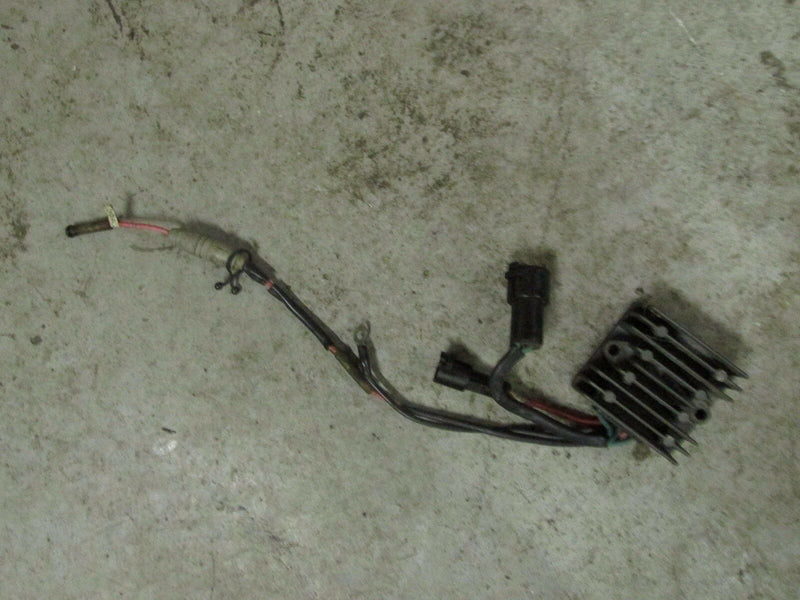 1998 Yamaha outboard 175hp carbureted S175TXRW rectifier regulator 6R3-81960-10