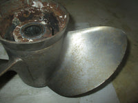 Load image into Gallery viewer, Johnson Ocean Runner 225hp outboard stainless steel propeller (389924)
