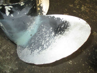 Load image into Gallery viewer, Evinrude 140hp 2-stroke outboard alluminum propeller 15 1/2 x 15
