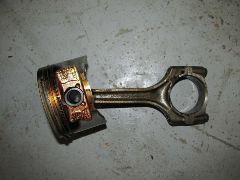 2000 Honda Outboard 130hp BF130AY XA pisotn and connecting rod 13101-ZW5-000