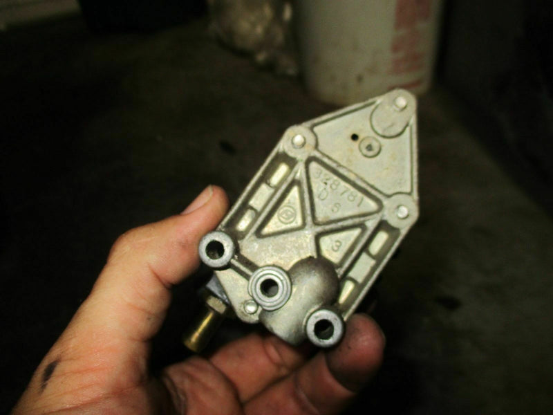 1993 Evinrude 55hp 2 stroke outboard fuel pump 0433387