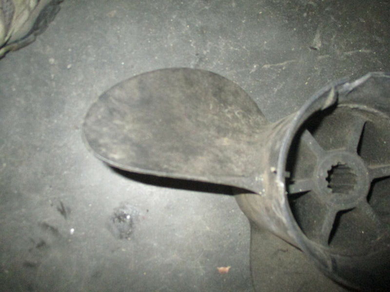 Composite outboard propeller 13 by 17