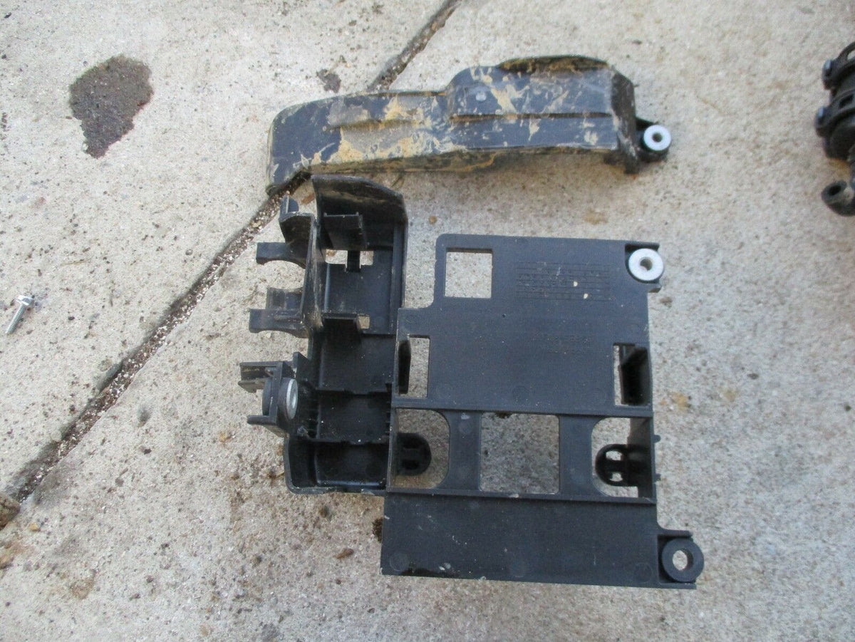 2012 Suzuki DF70A outboard electronic mount bracket and cover