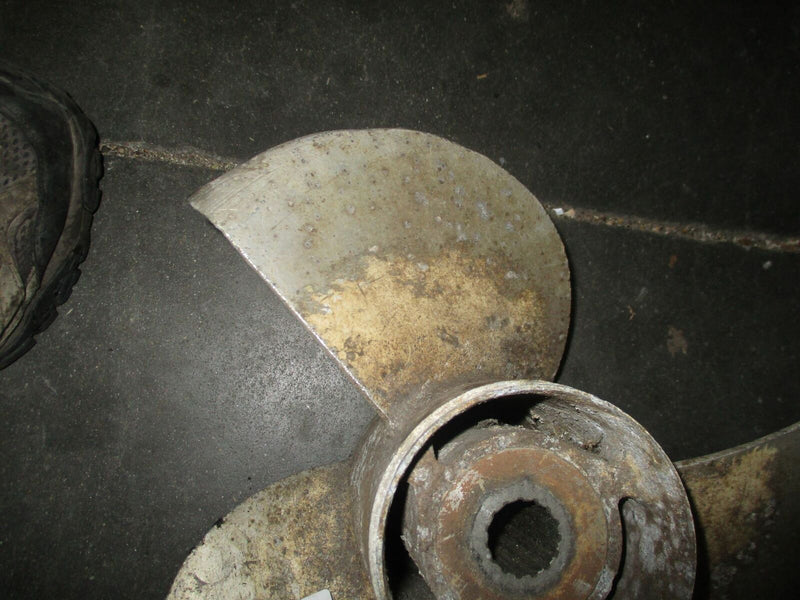 Yamaha outboard alluminum propeller 13 5/8 by 13-K