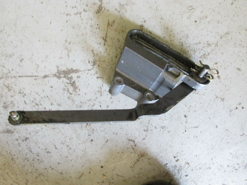 2001 Yamaha Outboard 100hp F100TLRZ 4 stroke bracket shift 67F-44118-00-00