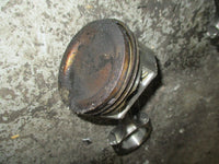 Load image into Gallery viewer, 2005 Suzuki Outboard DF 115 hp 4-stroke piston and connecting rod 12111-90j01
