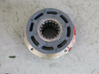 Load image into Gallery viewer, 2000 Yamaha outboard Z200TXRY 2 stroke 200hp bearing carrier 68F-15163-00-94
