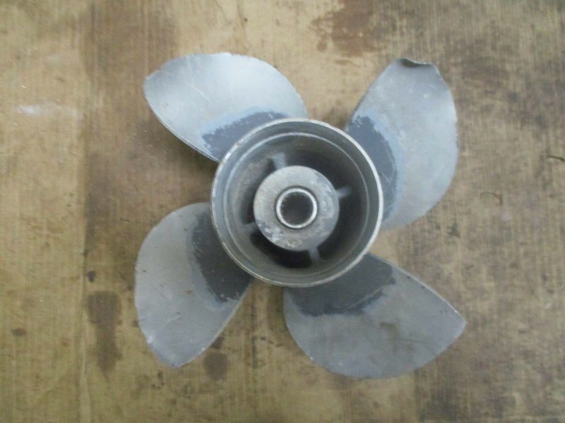 Honda BF 225hp 4 stroke outboard 4 blade alluminum propeller