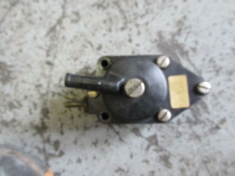 1993 Johnson/Evinrude outboard E10RETM 9.9hp 2 stroke fuel pump 0434728