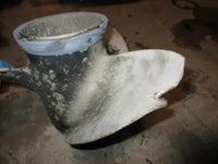 Load image into Gallery viewer, Johnson 115hp 2 stroke outboard aluminum propeller 14 1/2 by 19
