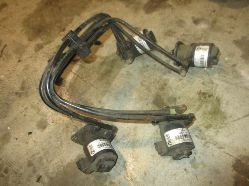 1998 Johnson Ficht 115hp 2-Stroke Outboard Fuel Injector Set 5000583