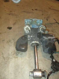 Load image into Gallery viewer, Evinrude ETEC 150hp outboard tilt trim unit
