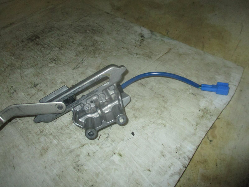 Yamaha 90hp 4 stroke outboard neutral switch and bracket (60V-8259F-00-00)