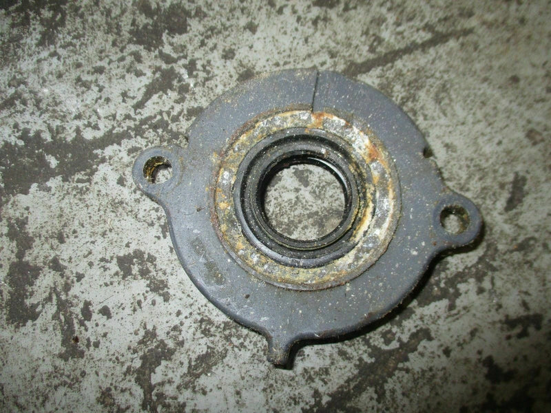 Yamaha 350hp 4 stroke outboard main shaft seal carrier