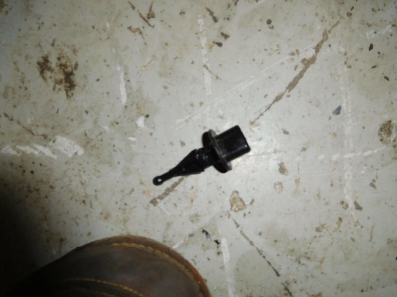 2001 Suzuki Outboard DF90 4 stroke Inlet Temp Switch 13650-52600