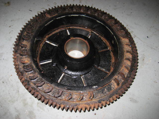 Suzuki DF90 90hp outboard flywheel (32102-90J00)