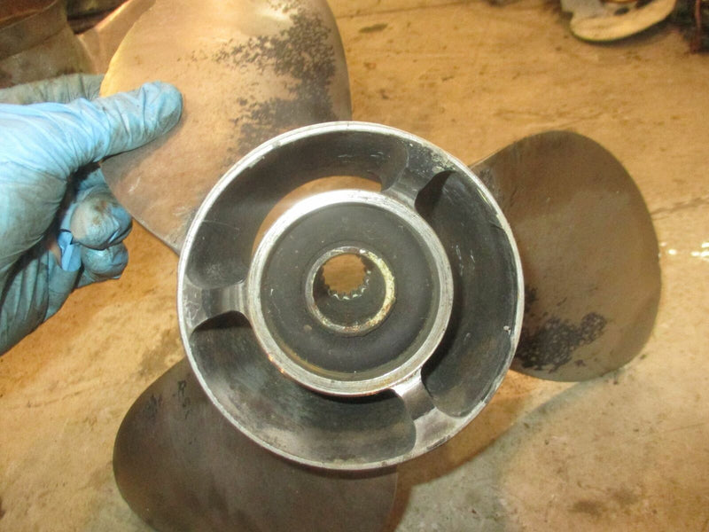 Evinrude 120hp -140hp 2 stroke outboard stainless steel propeller 14 1/2 by 19