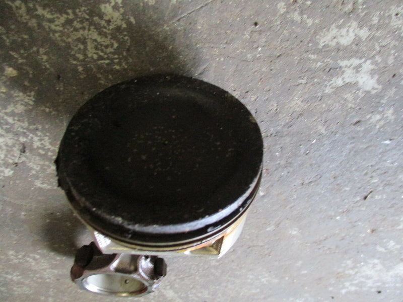 2001 suzuki DF115 outboard piston and connecting rod
