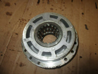 Load image into Gallery viewer, 1986 Yamaha 200hp precision blend outboard upper bearing carrier 6e5-15163-00-94
