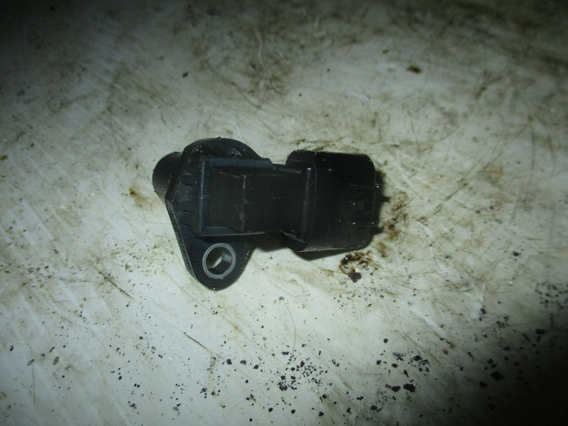 Suzuki DF175 175hp outboard CAM position sensor (33220-58J20)