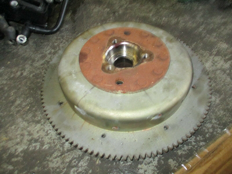 2003 Yamaha HPDI LZ250TXRB outboard flywheel 60v-81450