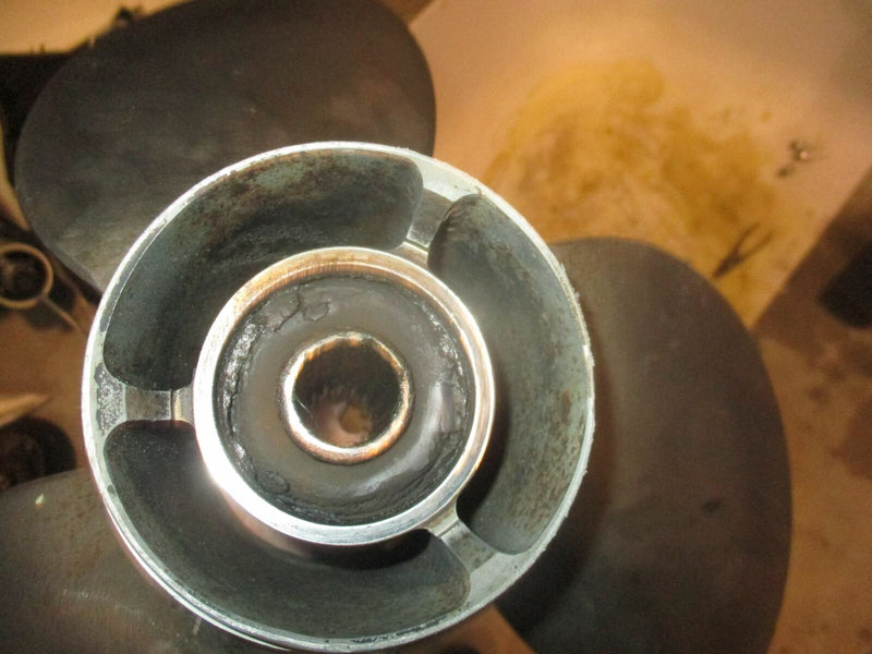 Evinrude ETEC 150hp outboard stainless steel propeller 15 1/2 by 14 (390851)