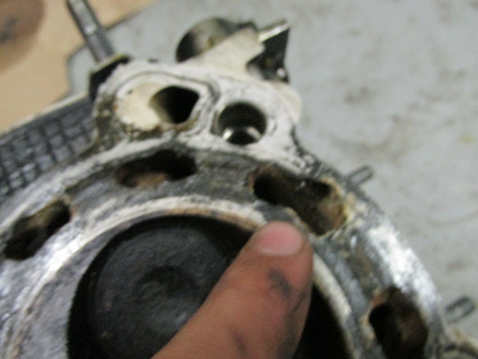 1998 Suzuki Outboard DF 60 or 70 cylinder head 11100-99E05