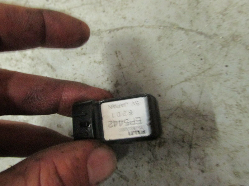 2000 Suzuki outboard DT 150hp 2-stroke map sensor 18590-94600