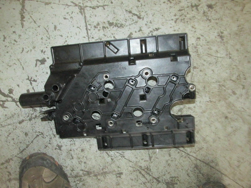 2005 Yamaha Outboard F225 hp 4 stroke ignition coil mounting plate 69J-82316-00