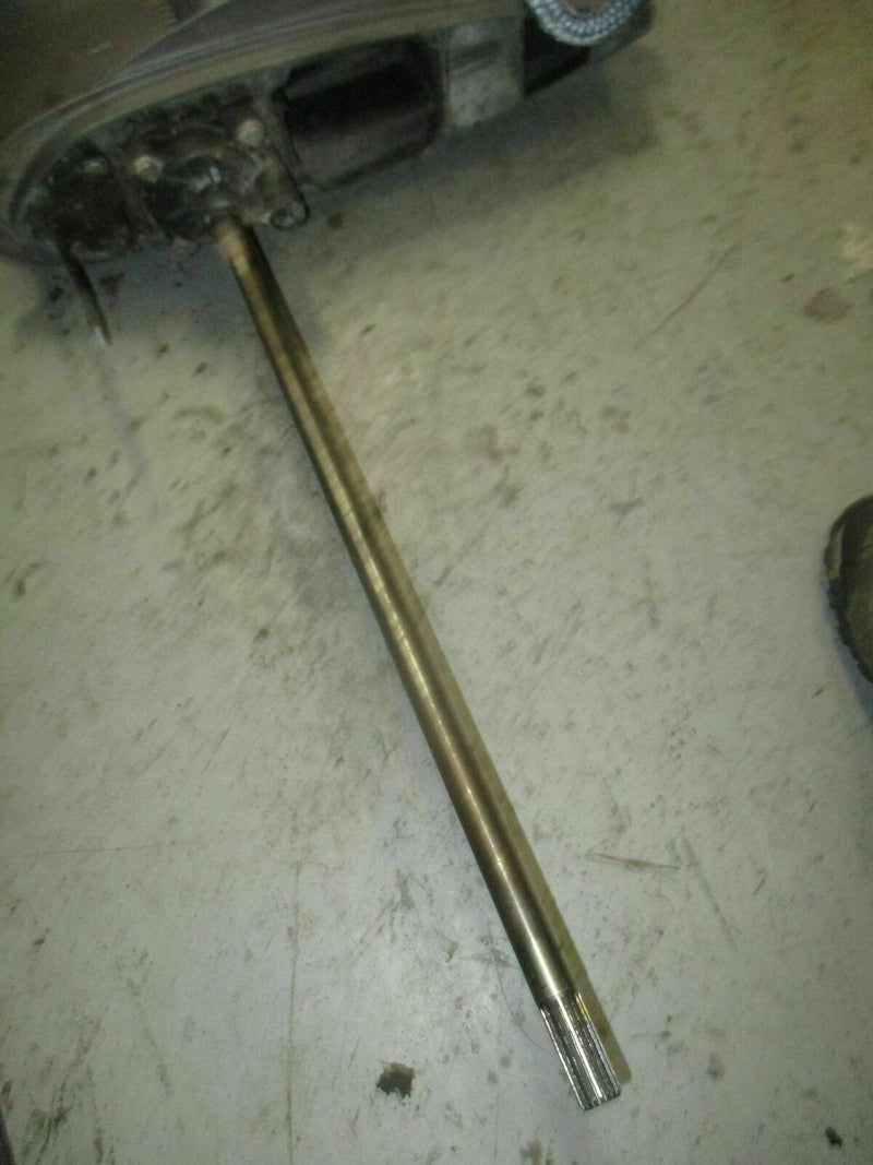 Yamaha 115hp 2 stroke outboard lower unit with 25" shaft CASING IS CRACKED!