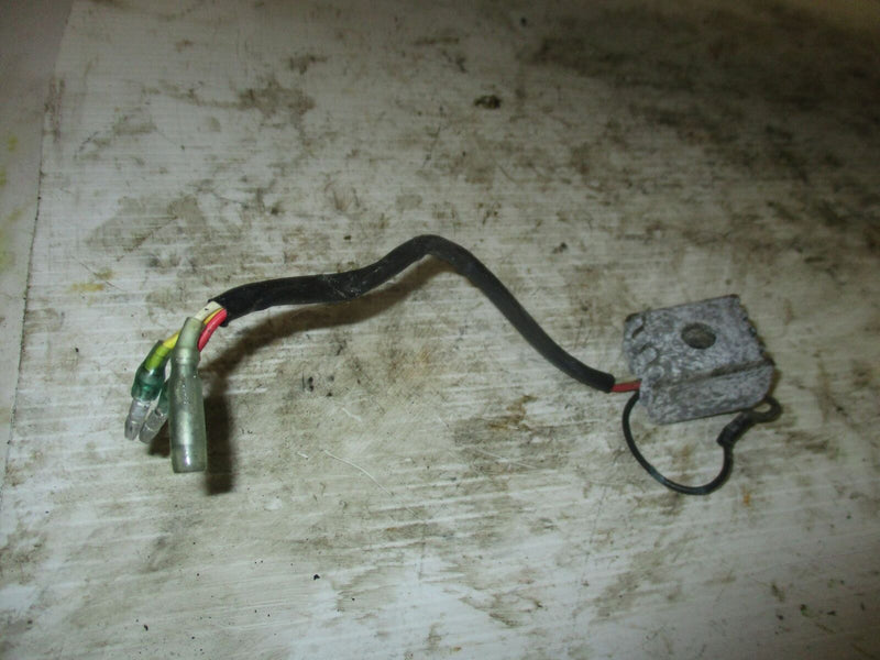 Suzuki DT 85hp 2 stroke stroke outboard rectifier regulator (32800-95720)