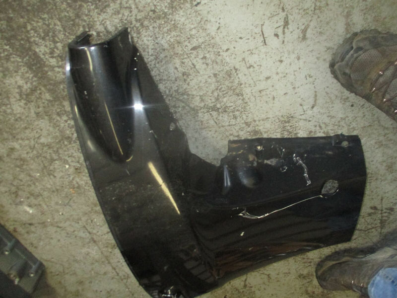 Suzuki DF140 140hp outboard starboard side cover