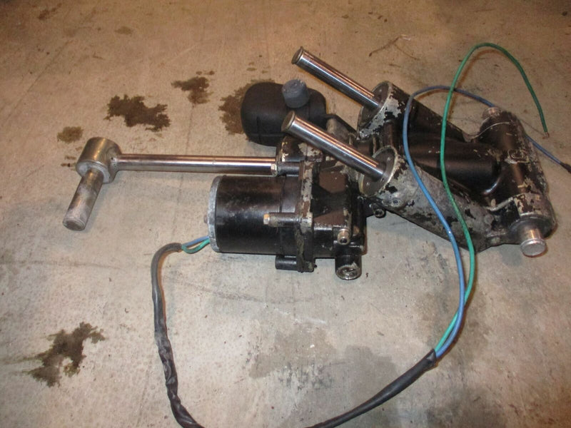 Evinrude 100hp 2 stroke outboard tilt trim unit