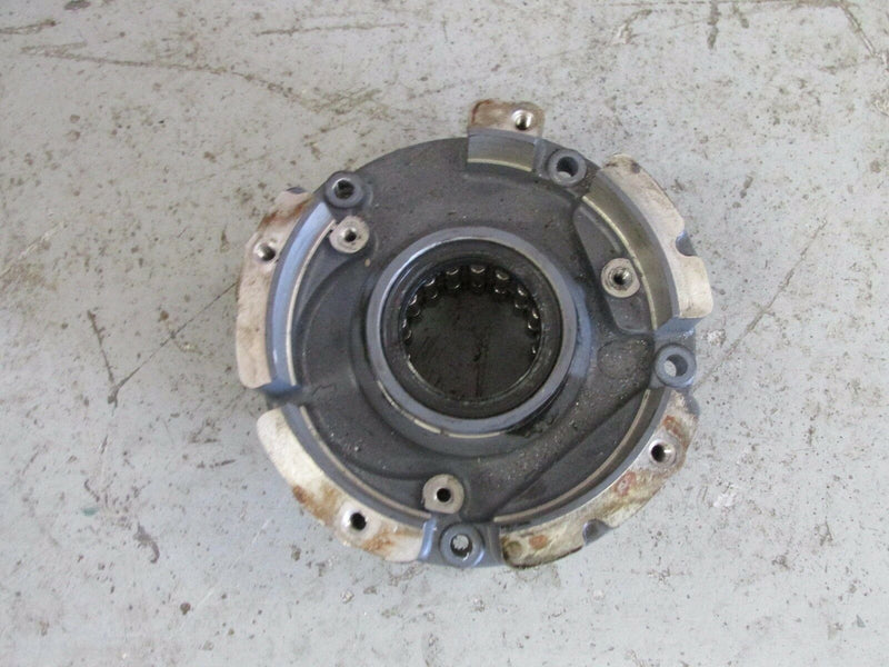 2000 Yamaha outboard Z200TXRY 2 stroke 200hp bearing carrier 68F-15163-00-94