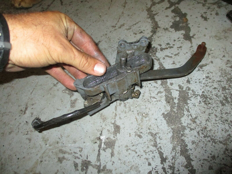 2002 Yamaha 3.1L 200hp VMAX OX66 outboard Neutral switch and bracket