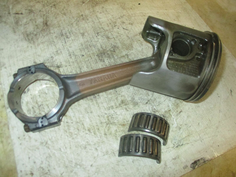 Yamaha OX66 250hp outboard starboard piston and rod (62J-02)