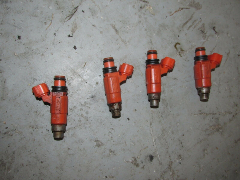2003 Suzuki DF140 outboard fuel injector 15710-65D00