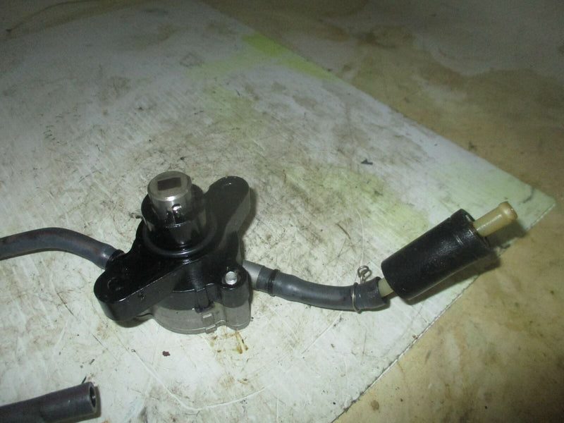 Yamaha 90hp 4 stroke outboard mechanical fuel pump (6D8-24410-00-00)