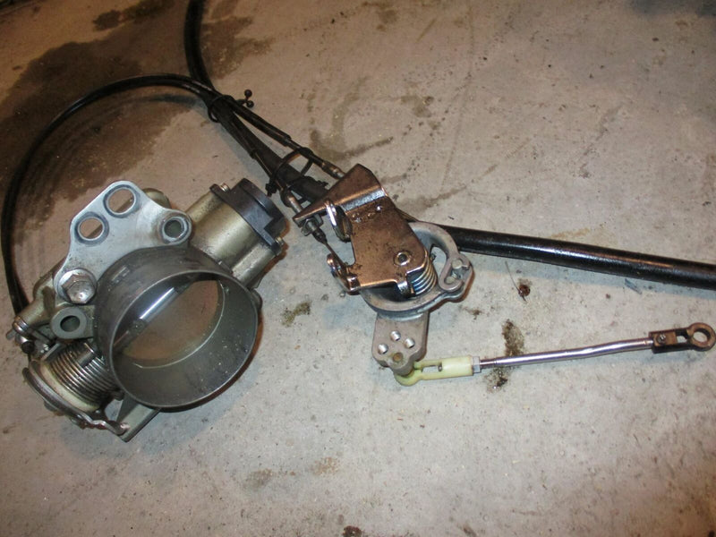 Suzuki DF150 150hp outboard throttle body with sensor (13300-96J00)