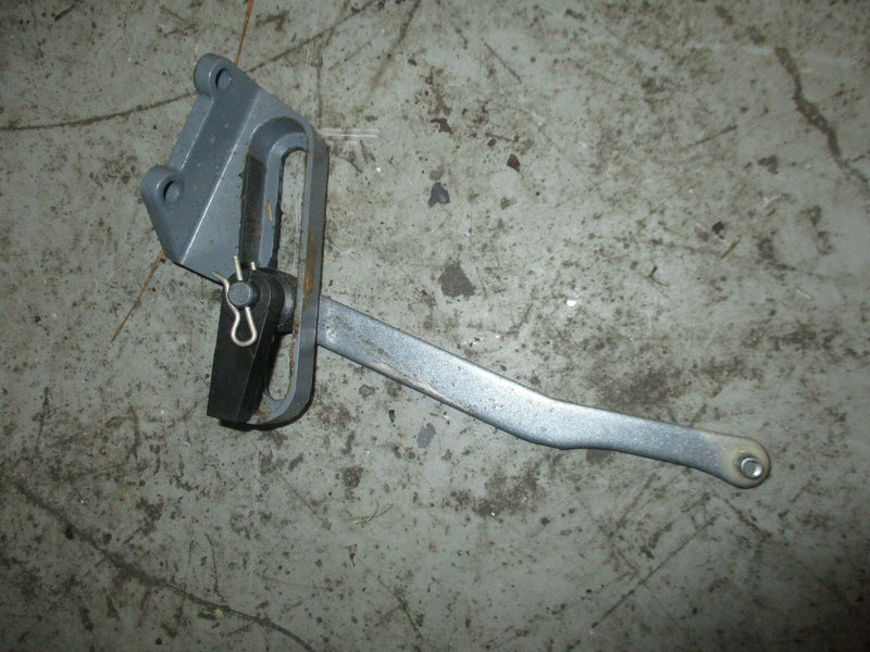 2003 Yamaha 200hp ox66 outboard shift bracket
