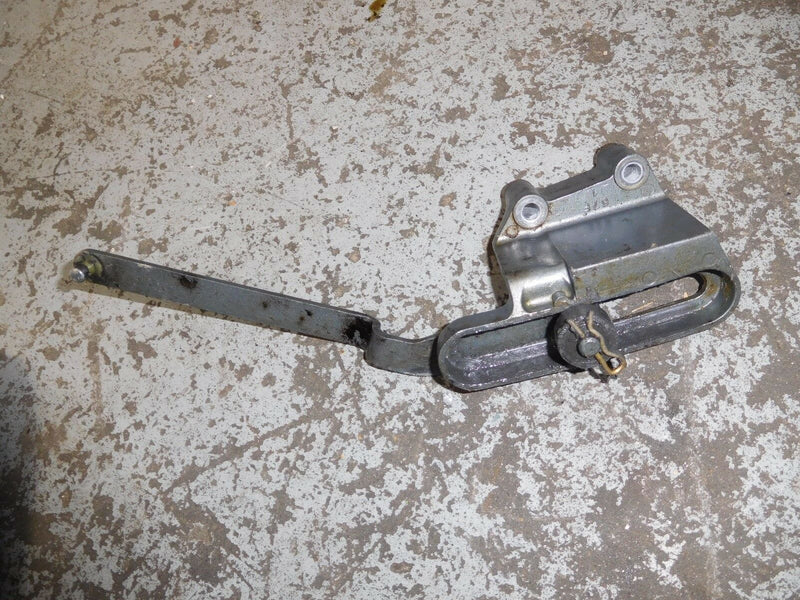 2003 Yamaha Outboard 90hp 4 stroke F90TLRB Shift bracket 67F-44121-00-00