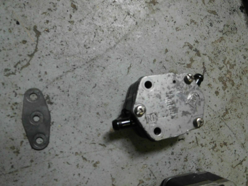 2000 Yamaha outboard 250 hp OX66 SWS Lx250TURY Fuel pump 6E5-24410-10-00